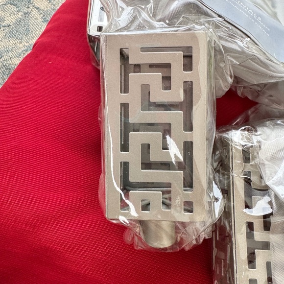 Drapery Rod Finials and Brackets - Picture 3 of 11